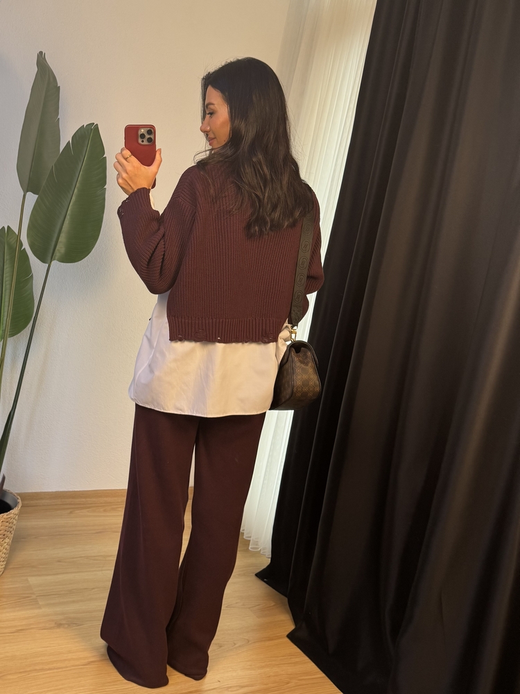 Gömlek Detaylı Triko Takım