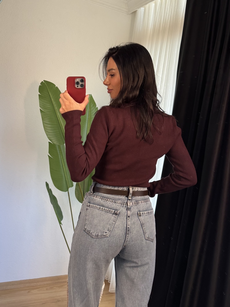 Dik Yaka Çıtçıtlı Triko