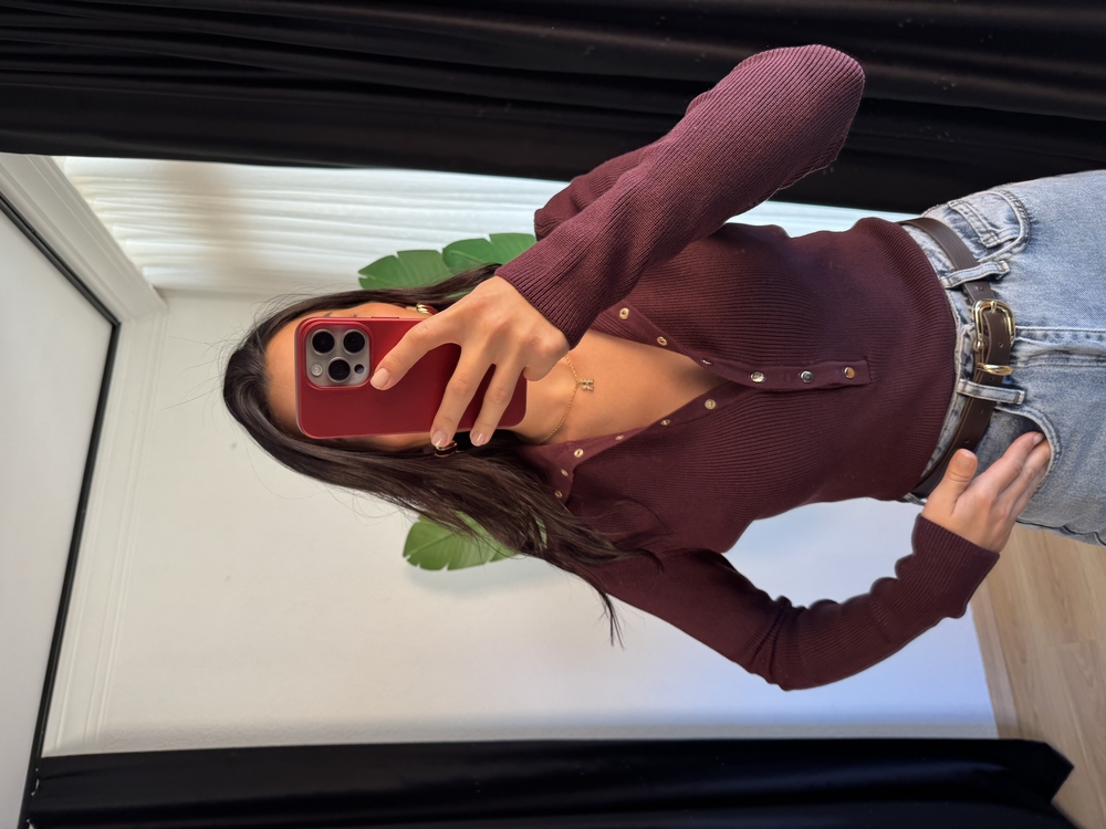 Dik Yaka Çıtçıtlı Triko